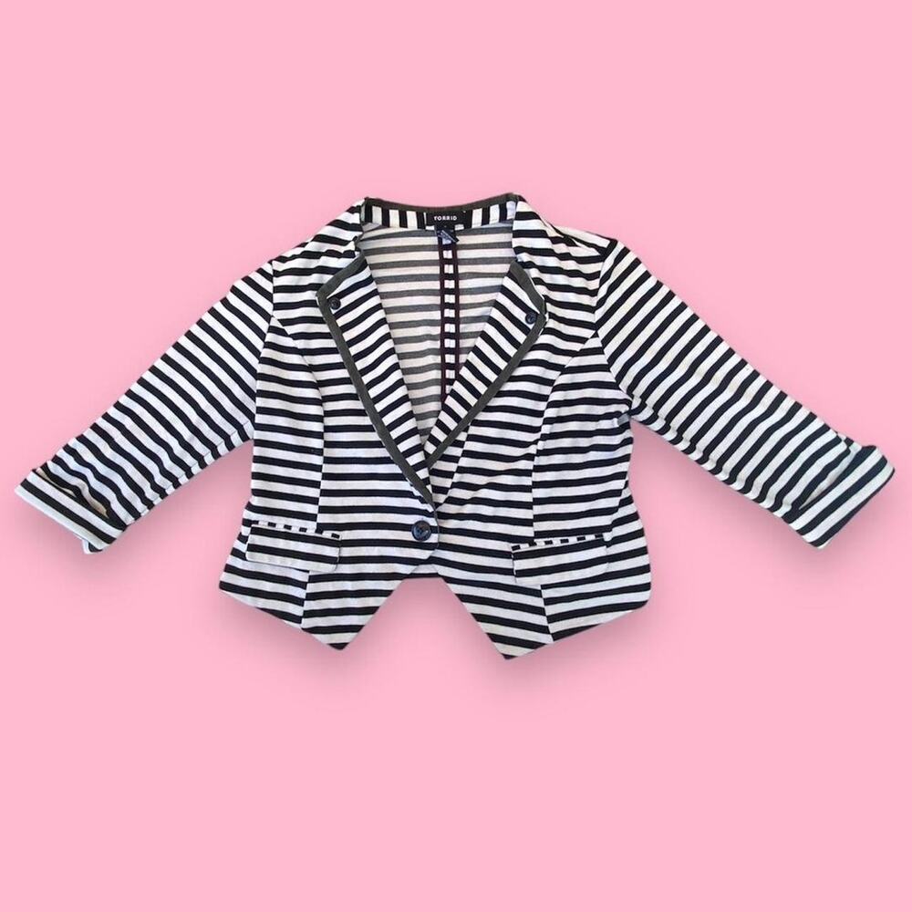 Torrid black and white striped